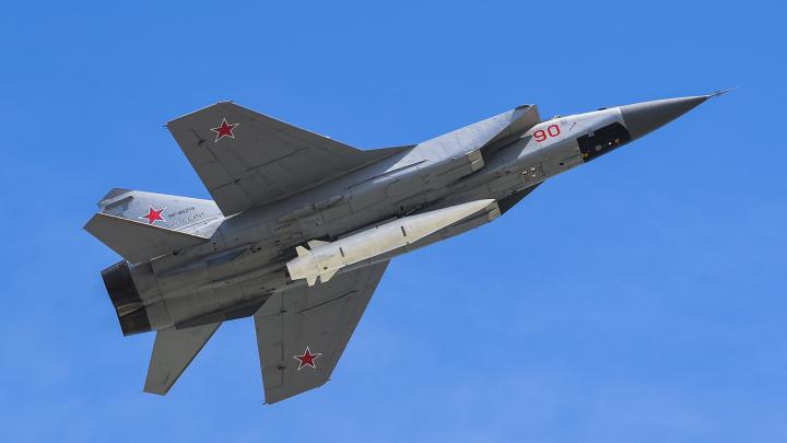 Ночной «фейерверк» на Украине: Россия ударила по военным аэродромам ВСУ, готовящимся под F 16 Ночной «фейерверк» на Украине: Россия ударила по военным аэродромам ВСУ, готовящимся под F 16