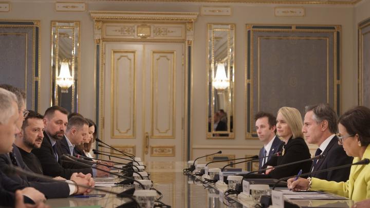 Россия создала плацдарм в Часовом Яре: начало наступления под Запорожьем. Наши отбивают Сокол. США «сливают» Зеленского — Горячая сводка СВО Россия создала плацдарм в Часовом Яре: начало наступления под Запорожьем. Наши отбивают Сокол. США «сливают» Зеленского — Горячая сводка СВО