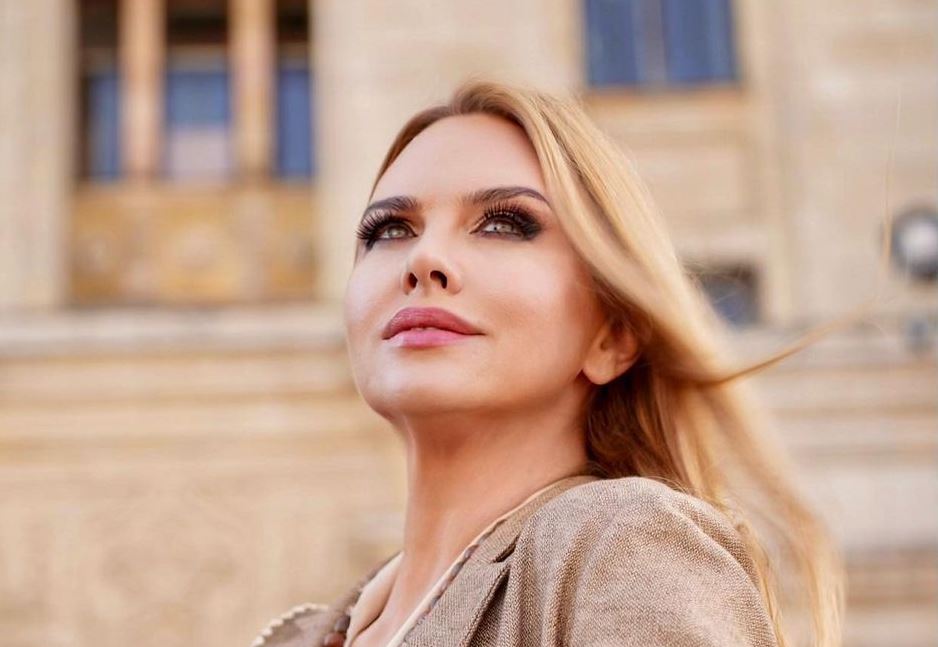 Певица Варвара не смогла сдержать слез на встрече с ветеранами СВО