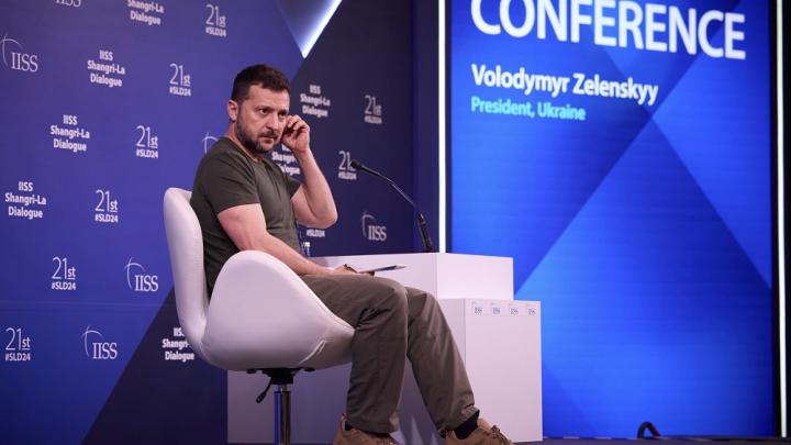 Мир открещивается от Украины: Зеленский обвиняет Путина в управлении планетой Мир открещивается от Украины: Зеленский обвиняет Путина в управлении планетой