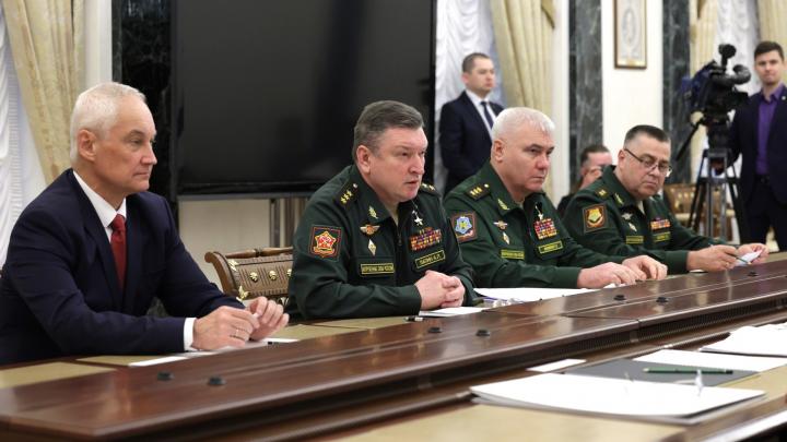 На каждого в Минобороны есть своя папка, и Путин знает об этом: «Генералопад» только начался На каждого в Минобороны есть своя папка, и Путин знает об этом: «Генералопад» только начался
