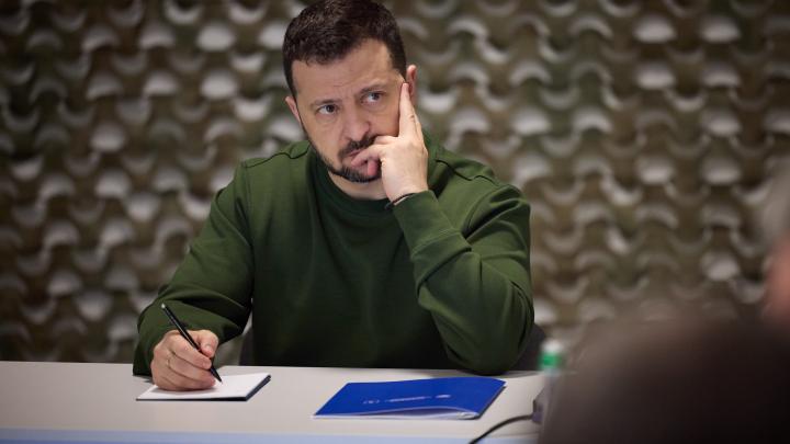 Зеленский оскорбил Китай на самом высоком уровне: Президент-узурпатор «поверил в себя» и идет ва-банк Зеленский оскорбил Китай на самом высоком уровне: Президент-узурпатор «поверил в себя» и идет ва-банк