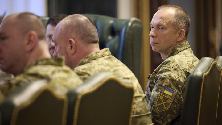 У Киева рушится фронт в Часов Яре: ВСУ «теснят» Россию из Волчанска. Украина признала потерю Крынок и Работино – Горячая сводка СВО У Киева рушится фронт в Часов Яре: ВСУ «теснят» Россию из Волчанска. Украина признала потерю Крынок и Работино – Горячая сводка СВО