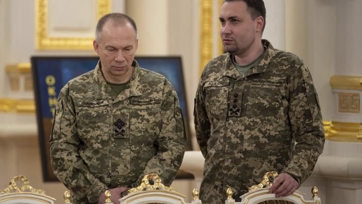 Дети против отцов: Пасынок главкома ВСУ рвётся освобождать Харьковщину от нацистов и отчима Дети против отцов: Пасынок главкома ВСУ рвётся освобождать Харьковщину от нацистов и отчима