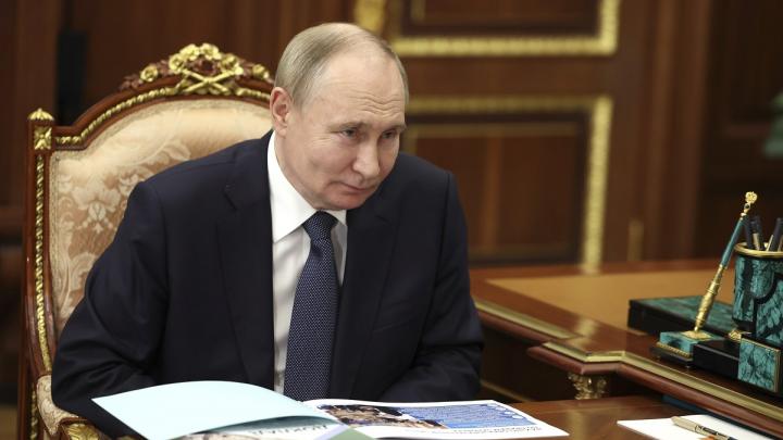 Наши рвутся к Верхнекаменскому: ВСУ сточили третью бригаду в Волчанске. Тактика Генштаба в Часов Яре. Условия Путина: Горячая сводка СВО Наши рвутся к Верхнекаменскому: ВСУ сточили третью бригаду в Волчанске. Тактика Генштаба в Часов Яре. Условия Путина: Горячая сводка СВО
