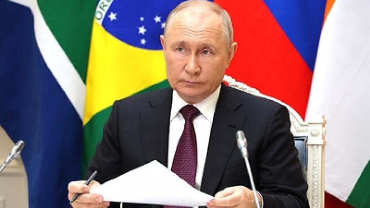Россия подомнет под себя осколки Евросоюза: БРИКС становится стержнем многополярного мира Россия подомнет под себя осколки Евросоюза: БРИКС становится стержнем многополярного мира