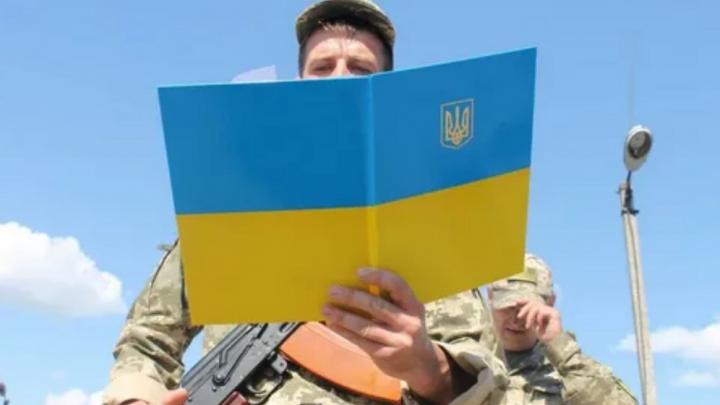 У украинцев произошёл надлом сознания: Массовый отпор военкомам становится нормой. Режим Зеленского начинает штормить У украинцев произошёл надлом сознания: Массовый отпор военкомам становится нормой. Режим Зеленского начинает штормить