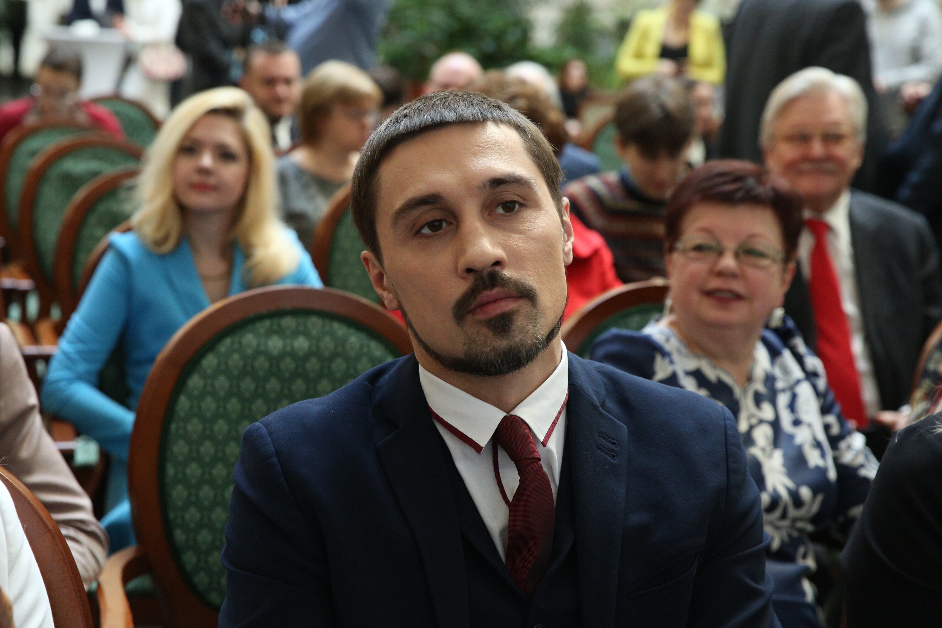 Певец Дима Билан согласился стать отцом ребенка от Лолиты Милявской