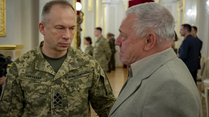 Прорыв обороны ВСУ в Дзержинске: Россия готовит поход на Боровое. Побег «побратимов» под Угледаром. Тучи над Сырским – Горячая сводка СВО Прорыв обороны ВСУ в Дзержинске: Россия готовит поход на Боровое. Побег «побратимов» под Угледаром. Тучи над Сырским – Горячая сводка СВО