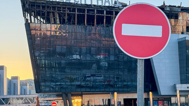 Массовое насилие мигрантов над русскими женщинами и детьми: Терактом в Дагестане Запад нашёл ахиллесову пяту России Массовое насилие мигрантов над русскими женщинами и детьми: Терактом в Дагестане Запад нашёл ахиллесову пяту России