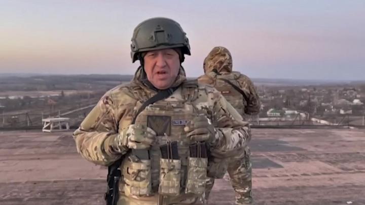 Ущерб на 11 трлн рублей – и это только первый аудит Минобороны. Треть бюджета страны ушла «неизвестно куда» Ущерб на 11 трлн рублей – и это только первый аудит Минобороны. Треть бюджета страны ушла «неизвестно куда»