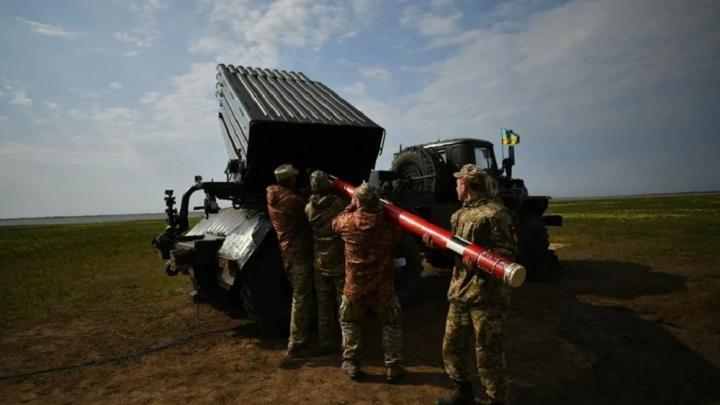 Новый теракт Украины: под Курском погибла целая семья из-за удара ВСУ. Среди жертв двое детей Новый теракт Украины: под Курском погибла целая семья из-за удара ВСУ. Среди жертв двое детей
