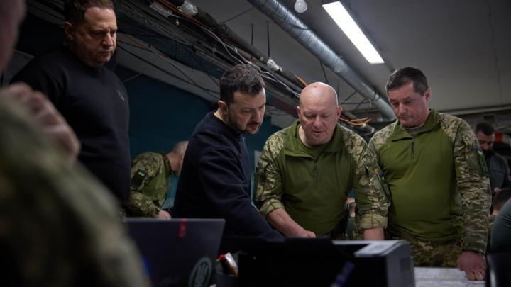 «Убил больше военных ВСУ, чем любой русский генерал»: Украинские морпехи пожаловались на командира, бросавшего их под Крынки «Убил больше военных ВСУ, чем любой русский генерал»: Украинские морпехи пожаловались на командира, бросавшего их под Крынки
