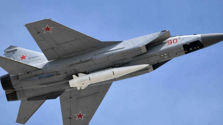Русские «Кинжалы» ударили по секретным бункерам: В США «неожиданно» обнаружили смерть своего генерала Русские «Кинжалы» ударили по секретным бункерам: В США «неожиданно» обнаружили смерть своего генерала