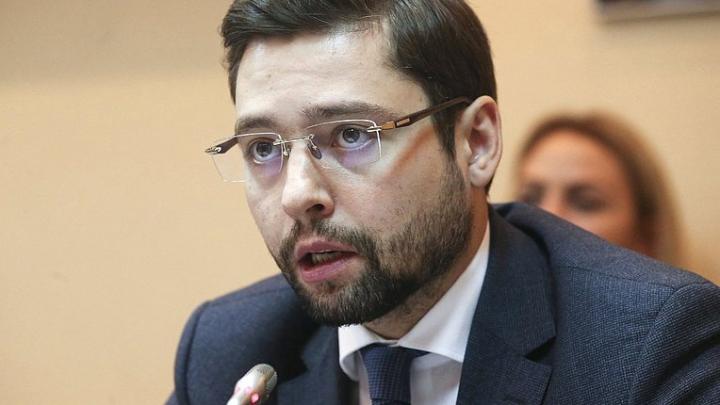 Из России с деньгами и любовью... к Западу. Высокопоставленные «слуги народа» массово бегут за границу Из России с деньгами и любовью... к Западу. Высокопоставленные «слуги народа» массово бегут за границу