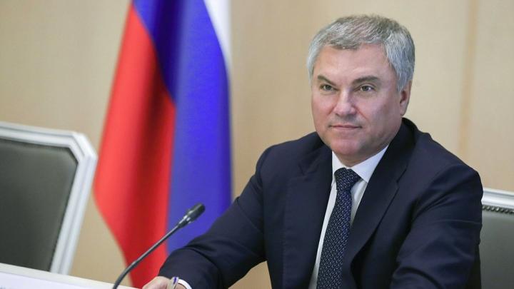 Из России с деньгами и любовью... к Западу. Высокопоставленные «слуги народа» массово бегут за границу Из России с деньгами и любовью... к Западу. Высокопоставленные «слуги народа» массово бегут за границу