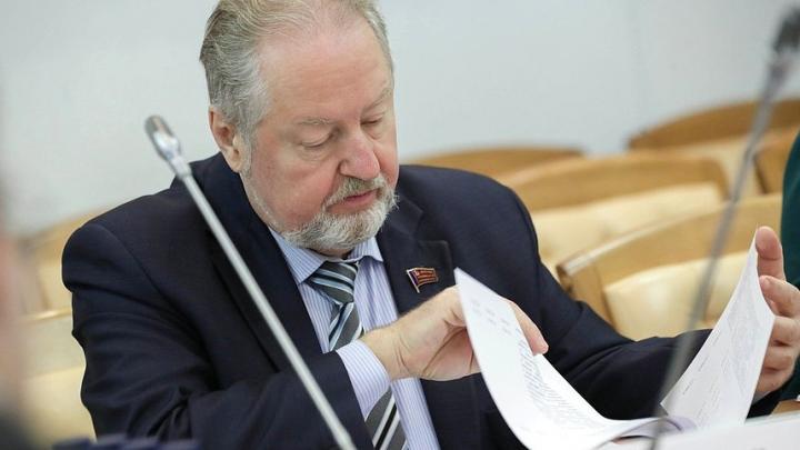 Из России с деньгами и любовью... к Западу. Высокопоставленные «слуги народа» массово бегут за границу Из России с деньгами и любовью... к Западу. Высокопоставленные «слуги народа» массово бегут за границу