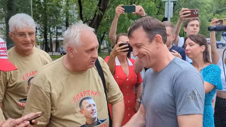 Партия Операции на марше: Вышедший на волю генерал Попов готовится «возглавить» команду Путина. СМИ узнают имена казнокрадов Партия Операции на марше: Вышедший на волю генерал Попов готовится «возглавить» команду Путина. СМИ узнают имена казнокрадов