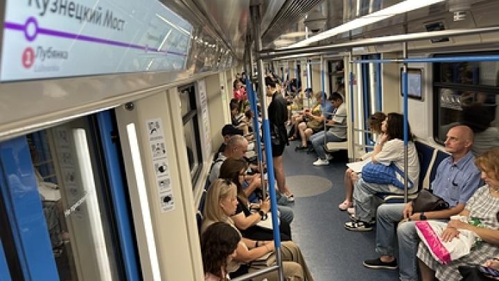 Сначала «замяли», но потом-таки открыли. В Москве хотят судить русского за применение «перцовки» против мигрантов-хулиганов Сначала «замяли», но потом-таки открыли. В Москве хотят судить русского за применение «перцовки» против мигрантов-хулиганов