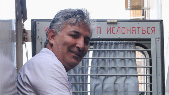 Увольнение Эльмана Пашаева из армии возмутило мобилизованных: «Мы такого танкиста не знаем!»