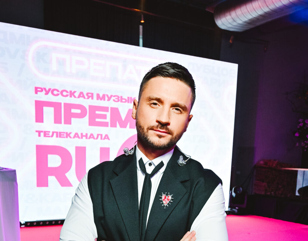 Сергей Лазарев избегает блюда с луком и чесноком в составе