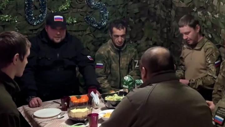 Тревожные новости из Курска: «Наступление вот-вот начнется», наших обстреливает РСЗО, «по Сырскому ударил ФАБ» Тревожные новости из Курска: «Наступление вот-вот начнется», наших обстреливает РСЗО, «по Сырскому ударил ФАБ»