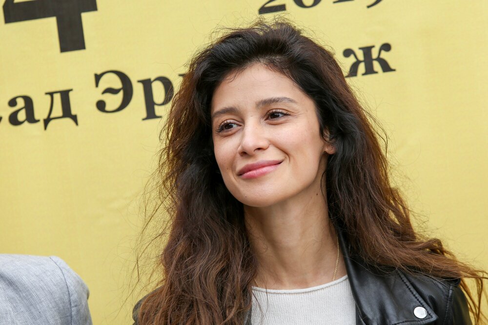 Равшана Куркова сообщила, что улетела с матерью а Абу-Даби Равшана Куркова сообщила, что улетела с матерью а Абу-Даби