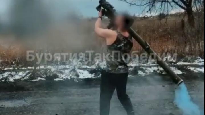 «В одних тапках и майке»: Русский морпех сбил БПЛА самолетного типа из обычного ПЗРК. Что еще умеют наши «В одних тапках и майке»: Русский морпех сбил БПЛА самолетного типа из обычного ПЗРК. Что еще умеют наши