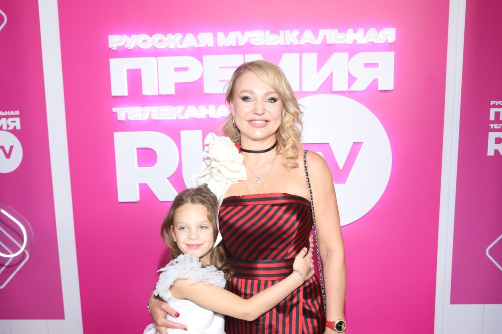 Алла Довлатова заявила, что ее внука назвали в честь дяди-разведчика Алла Довлатова заявила, что ее внука назвали в честь дяди-разведчика