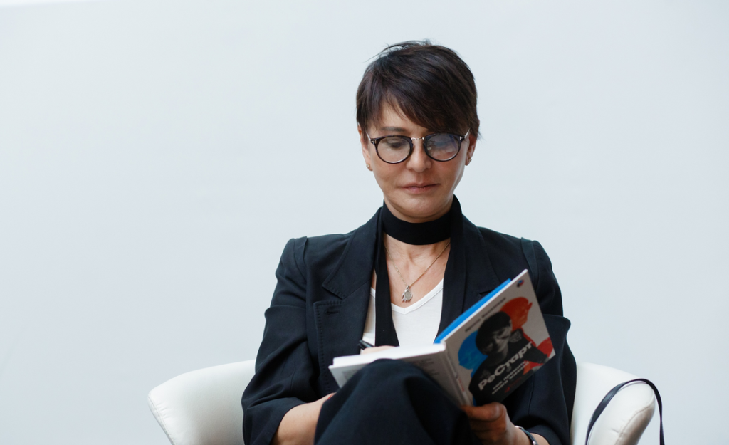 Ирина Хакамада заявила, что больше не хочет ассоциироваться с политикой Ирина Хакамада заявила, что больше не хочет ассоциироваться с политикой