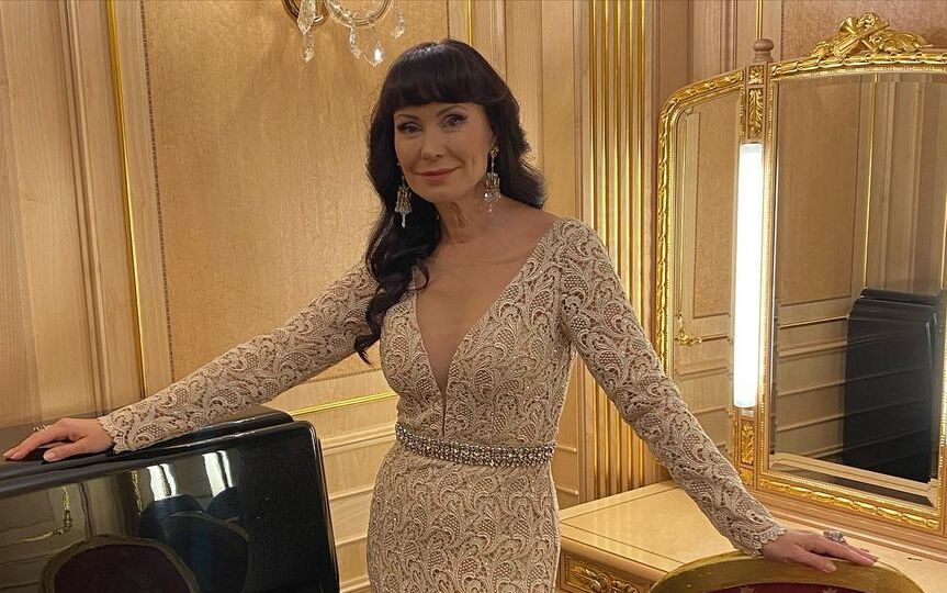 Нонна Гришаева рассказала о дружбе с экранной дочкой Лизой Арзамасовой Нонна Гришаева рассказала о дружбе с экранной дочкой Лизой Арзамасовой