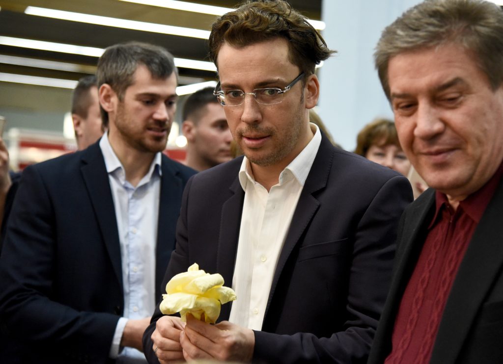 Максим Галкин* оскорбил подписчицу, осудившую его за критику России Максим Галкин* оскорбил подписчицу, осудившую его за критику России