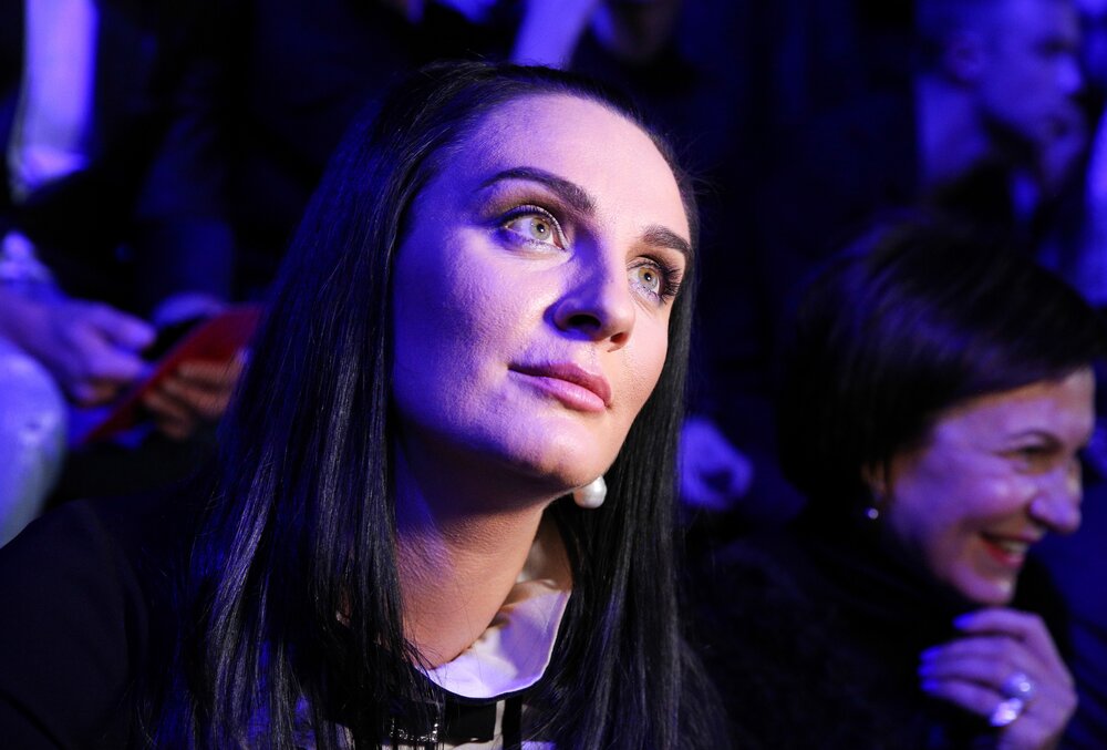 Муж Ваенги назвал смерть поклонницы на концерте жены «большой трагедией» Муж Ваенги назвал смерть поклонницы на концерте жены «большой трагедией»