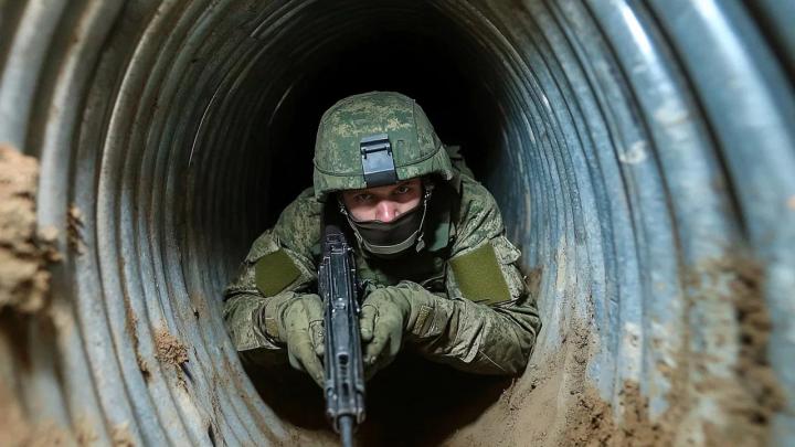 «Должны были прийти и укрепить, но не получилось»: Враг не знал, что 45 дней с ним бьются всего 5 русских «Должны были прийти и укрепить, но не получилось»: Враг не знал, что 45 дней с ним бьются всего 5 русских
