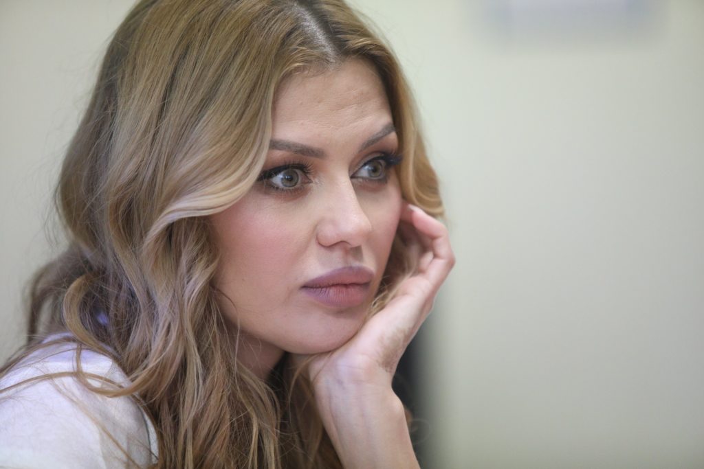 Виктория Боня показала себя в образе Бьянки Цензори в «голом» платье Виктория Боня показала себя в образе Бьянки Цензори в «голом» платье
