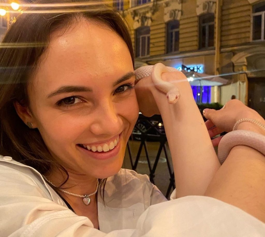 Стася Милославская поздравила экс-бойфренда Сашу Петрова с рождением сына Стася Милославская поздравила экс-бойфренда Сашу Петрова с рождением сына