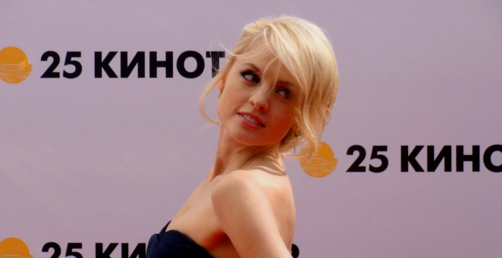 39-летняя звезда сериала «Ранетки» сменила имидж