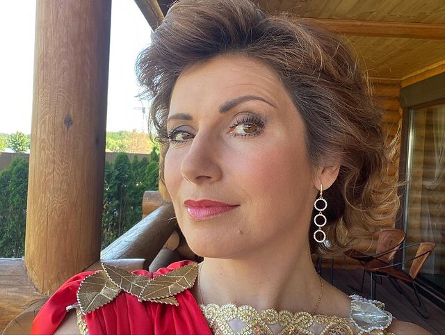 Врач Осман заявила, что Зейналова хирургически убрала брыли Врач Осман заявила, что Зейналова хирургически убрала брыли