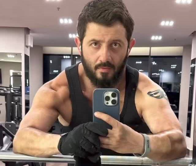 Продюсер Дворцов: Галустян разводится из-за измен жене Продюсер Дворцов: Галустян разводится из-за измен жене
