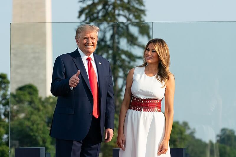 Иванка Трамп почтила память матери архивными фото Иванка Трамп почтила память матери архивными фото