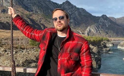 Актер Чадов обвинил бывшего друга в подделке его подписи Актер Чадов обвинил бывшего друга в подделке его подписи