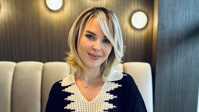 Певица Пелагея впервые за долгое время появилась на публике с дочерью Певица Пелагея впервые за долгое время появилась на публике с дочерью