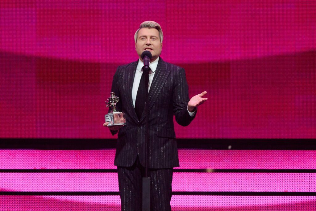 Николай Басков ответил на критику Соседова, призвавшего его уйти со сцены Николай Басков ответил на критику Соседова, призвавшего его уйти со сцены