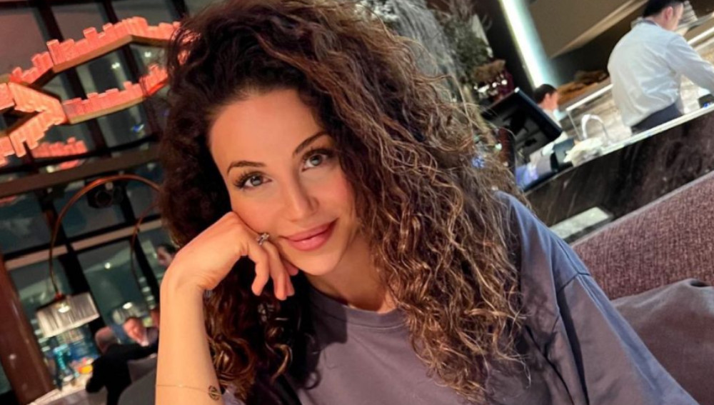 Жена Павла Прилучного рассказала, что отдыхает во время уборки Жена Павла Прилучного рассказала, что отдыхает во время уборки
