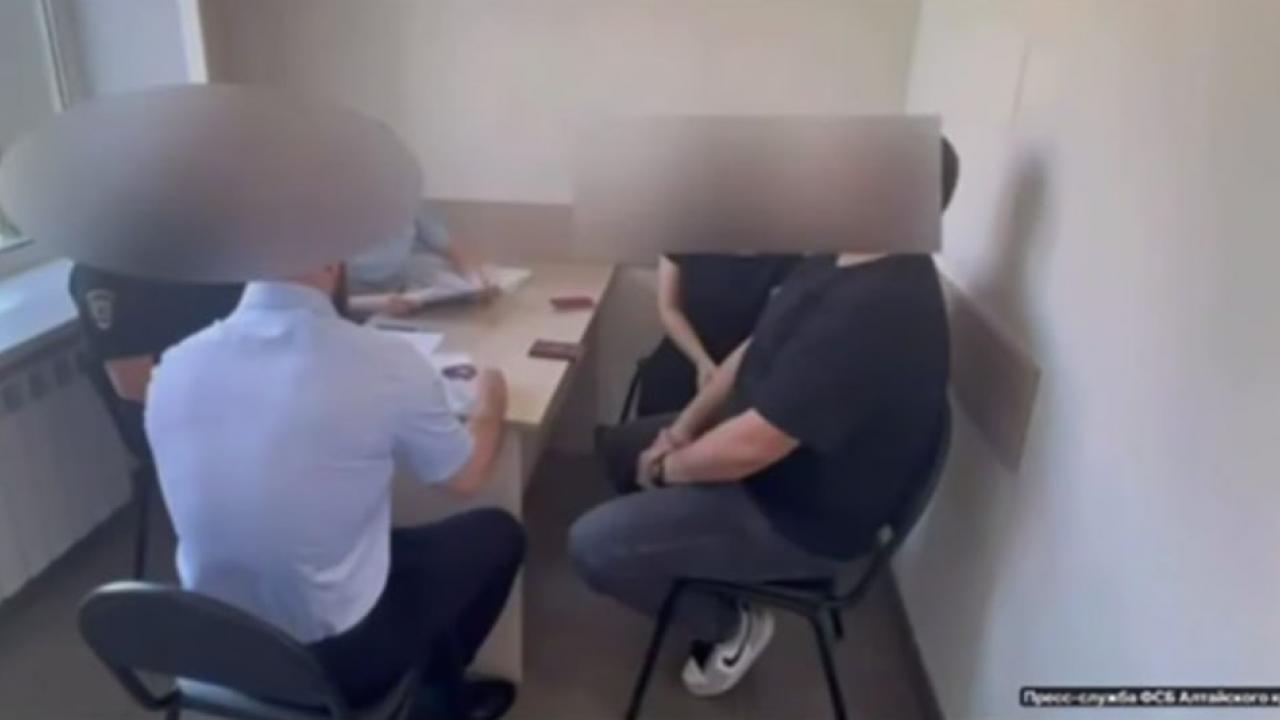 «Ситуация хуже, чем мы думаем»: Одни мигранты селятся возле стратегических аэродромов, другие – готовили переворот на Алтае «Ситуация хуже, чем мы думаем»: Одни мигранты селятся возле стратегических аэродромов, другие – готовили переворот на Алтае
