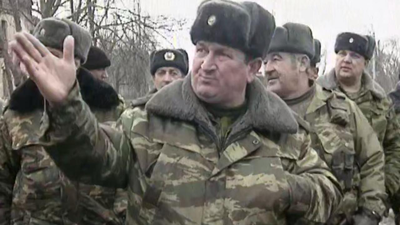 «Предательство!» После звонка из Центра генерал ослушался и спас целые батальоны «Предательство!» После звонка из Центра генерал ослушался и спас целые батальоны