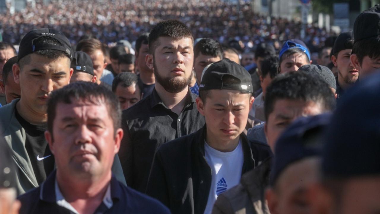 Курбан-байрам – в центре, Крестный ход – на задворки. Праздник для мигрантов за госсчёт подтвердил слова Патриарха Курбан-байрам – в центре, Крестный ход – на задворки. Праздник для мигрантов за госсчёт подтвердил слова Патриарха