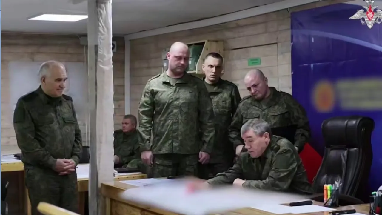 В объективе военкоров – Герасимов: &laquo;Под Купянском параллельная реальность&raquo;