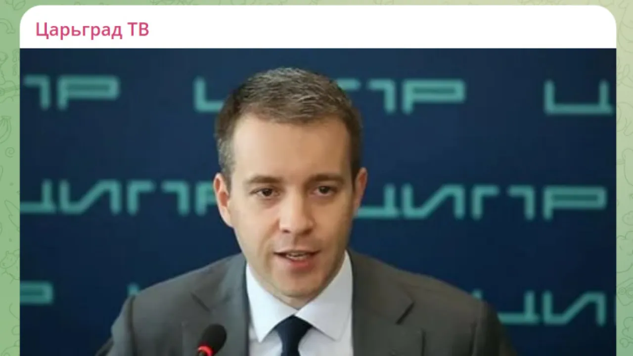 «Мы по 100 руб. собираем на СВО, а из России реками уходят миллиарды. Почему?»: Дело беглого министра возмутило народ «Мы по 100 руб. собираем на СВО, а из России реками уходят миллиарды. Почему?»: Дело беглого министра возмутило народ