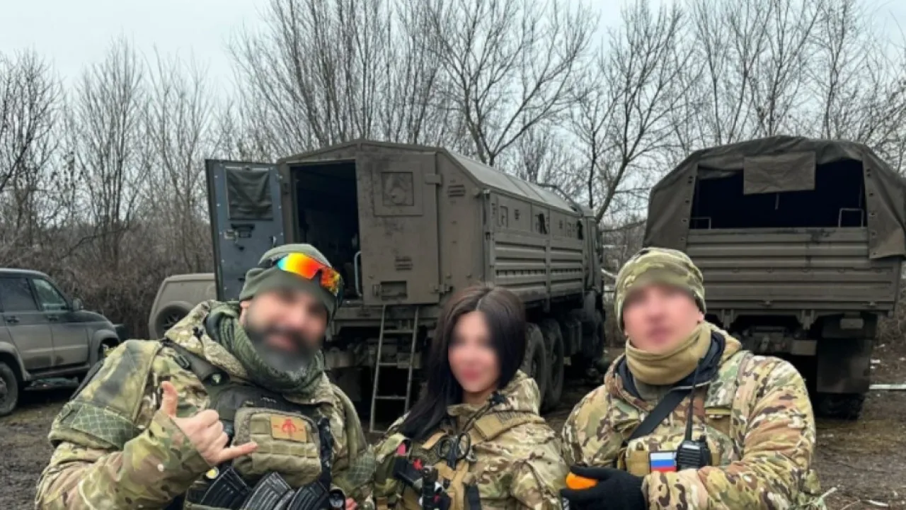 Зачем они это делают? Сеть заполонили новые «вагнеровцы». Отличилась эффектная брюнетка Зачем они это делают? Сеть заполонили новые «вагнеровцы». Отличилась эффектная брюнетка